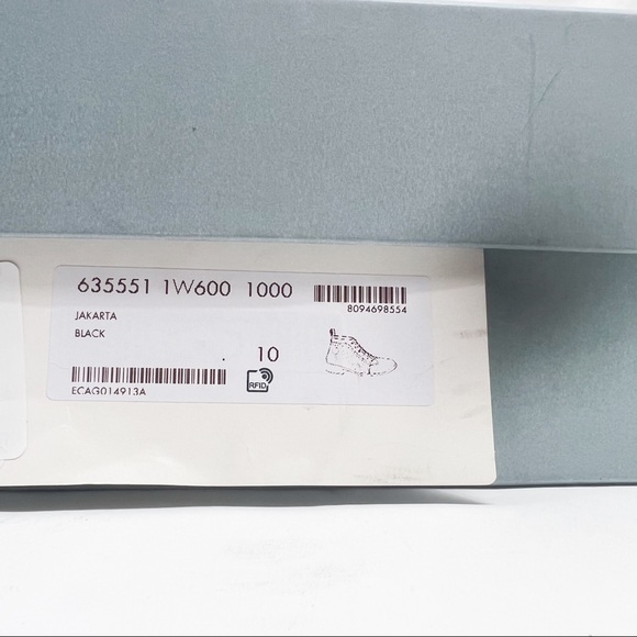 Gucci Brogue Jakarta Ankle Boot with Perforated Details - Picture 11 of 16